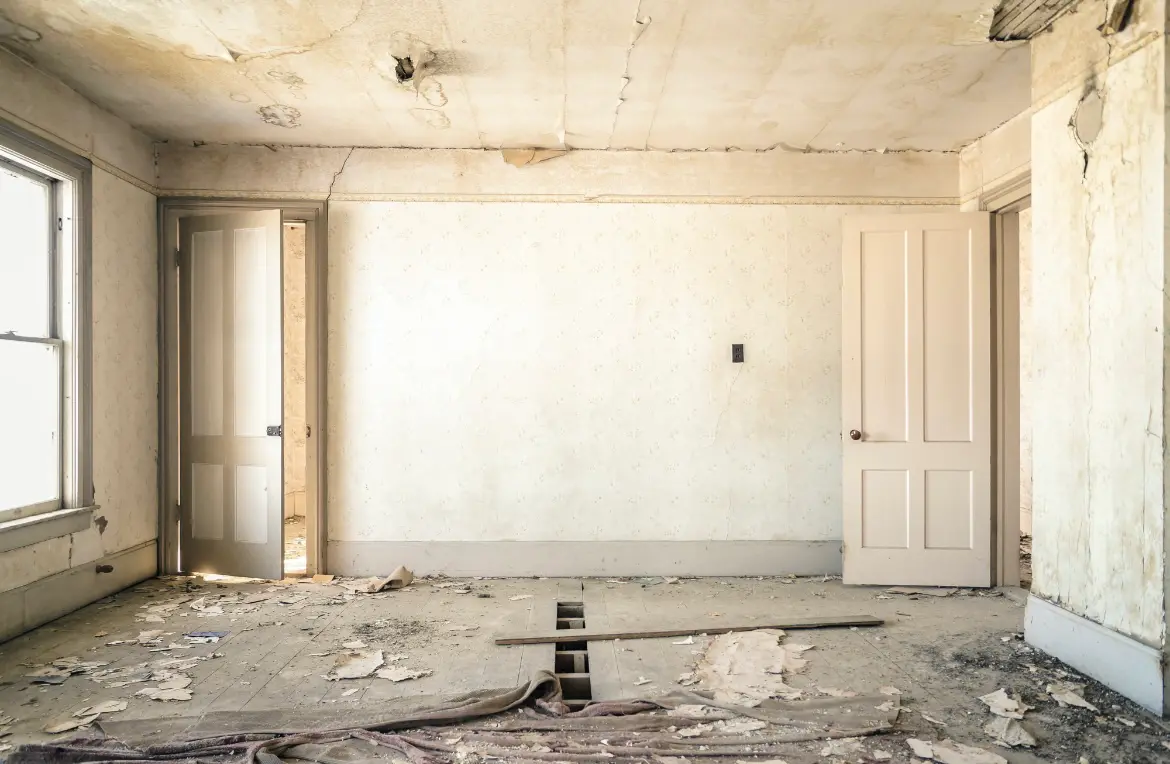 Waste disposal crew managing a cleanout project in Park Forest